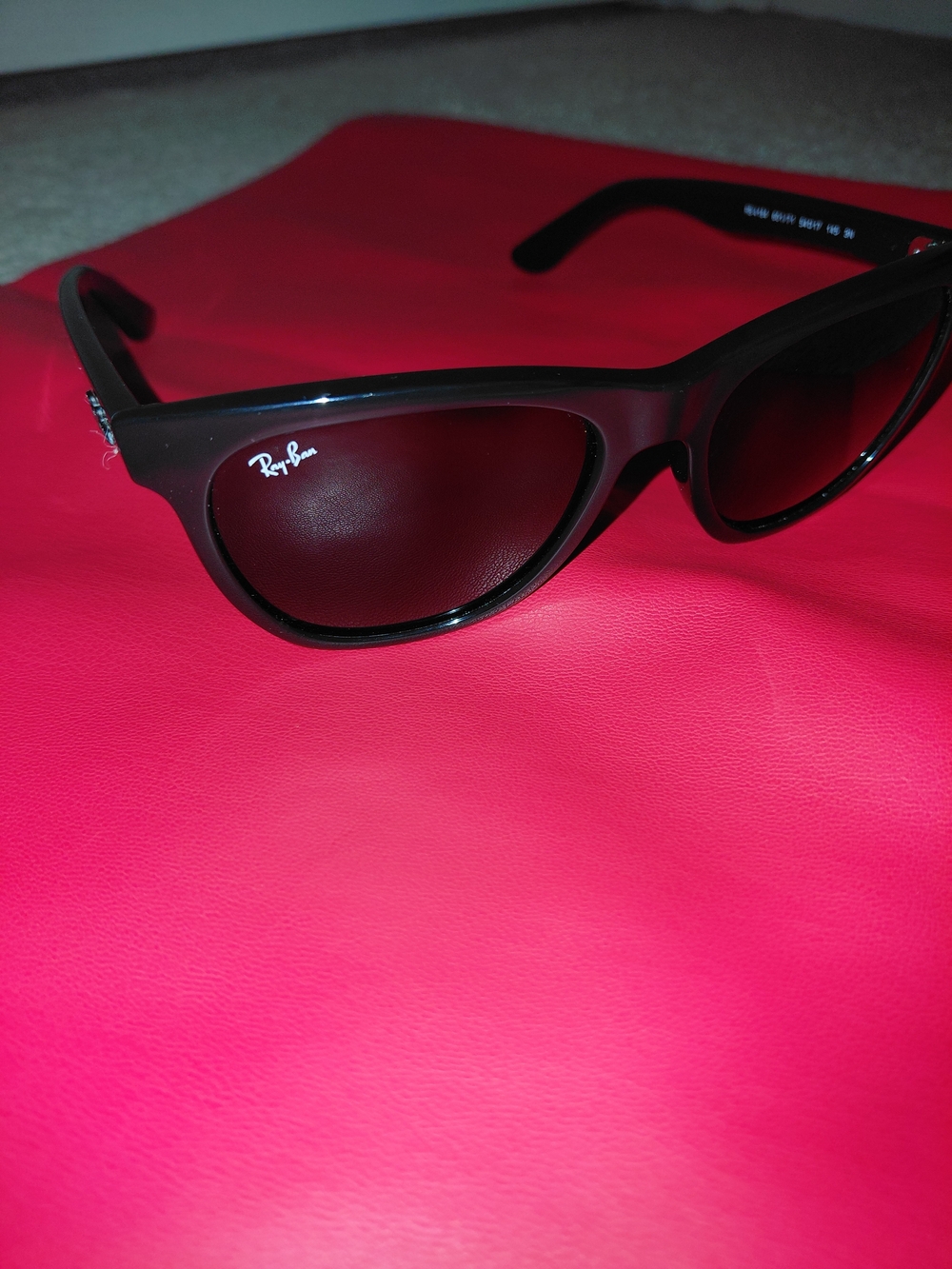 Ray-Ban Black Cat-Eye Sunglasses with Dark Lenses